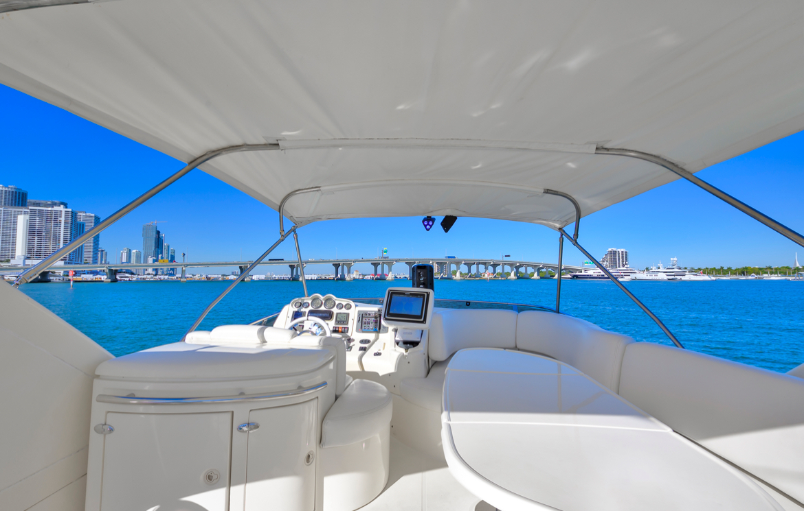 Azimut Flybridge Dolce Vita III 60ft